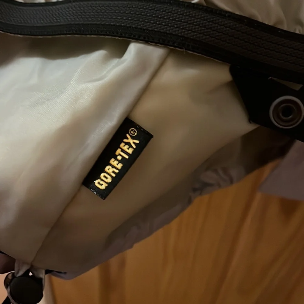 Burton Jacket - Picture 4 of 4